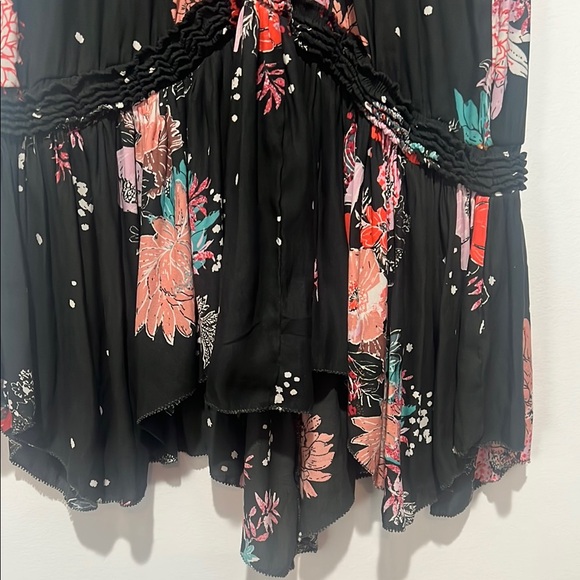 Free People Black and Multi Color Tunic XS - Picture 2 of 8